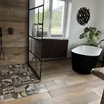 La - Calme, Piscine & Jeux Villa