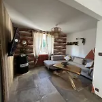 La - Calme, Piscine & Jeux Villa