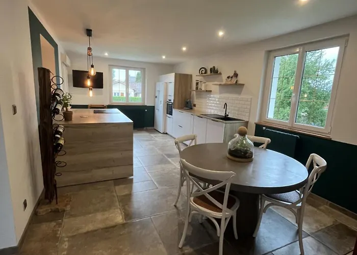 Vila La 170m2 - Calme, Piscine & Jeux